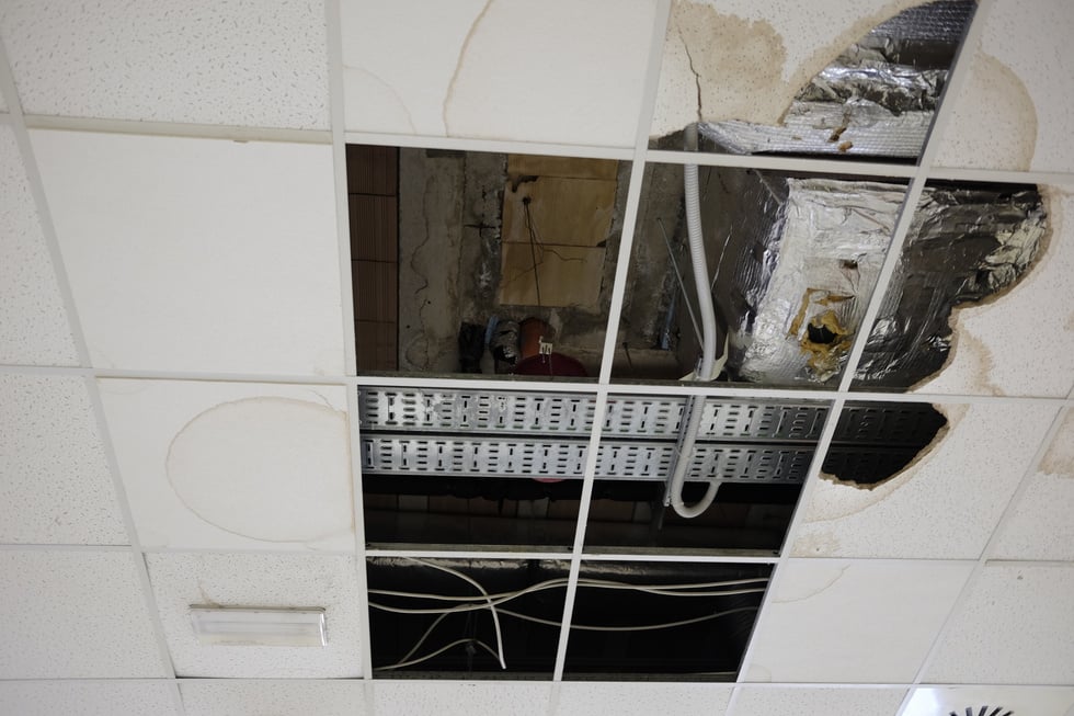 plasterboard ceiling broken